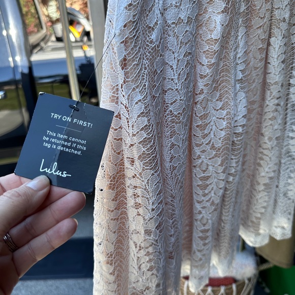 Lulus size small lace dress white/tan underlay - Picture 5 of 5